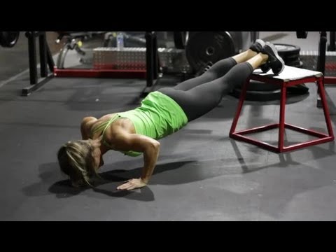 Do Decline Push-Ups Target the Lower Pecs? : Exercises to Get in Shape